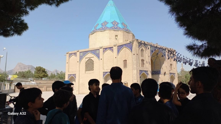 نوجهان – دبیرستان سادات اصفهان (۱۰)