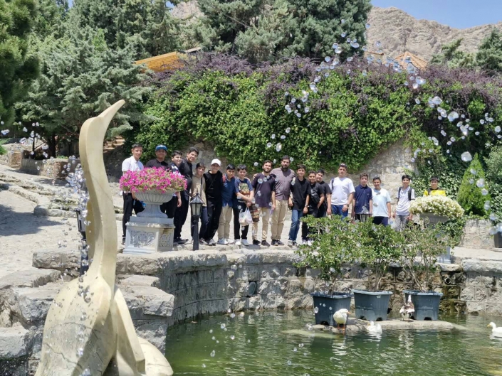 نوجهان – دبیرستان سادات اصفهان (۱۲)